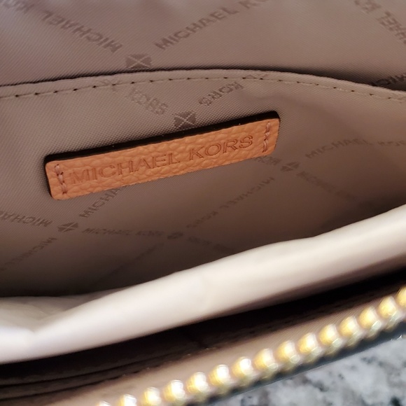 NWOT Michael Michael Kors Pink Jet Set Clutch - Picture 5 of 5